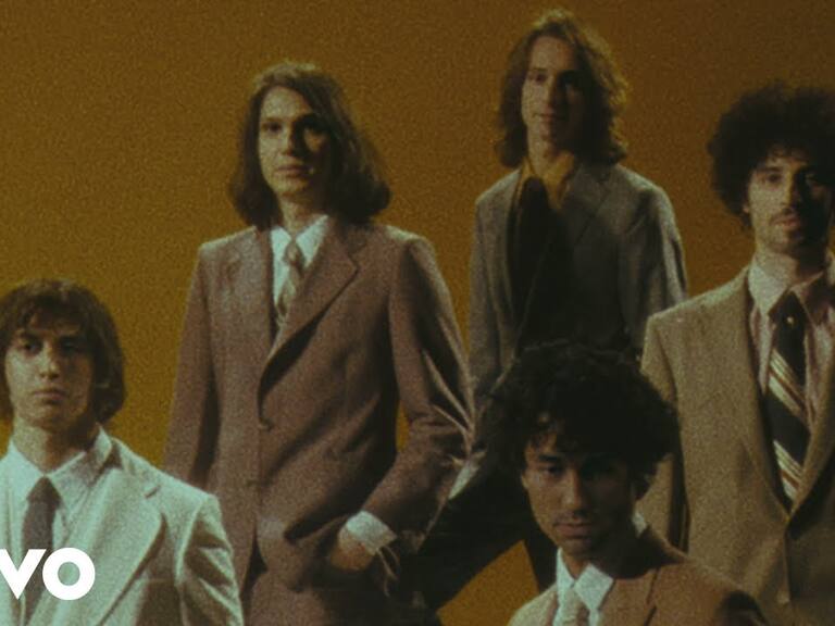 The Strokes estrenó "Bad Decisions"