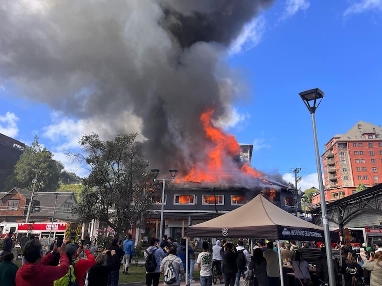 Incendio en el centro de Puerto Varas