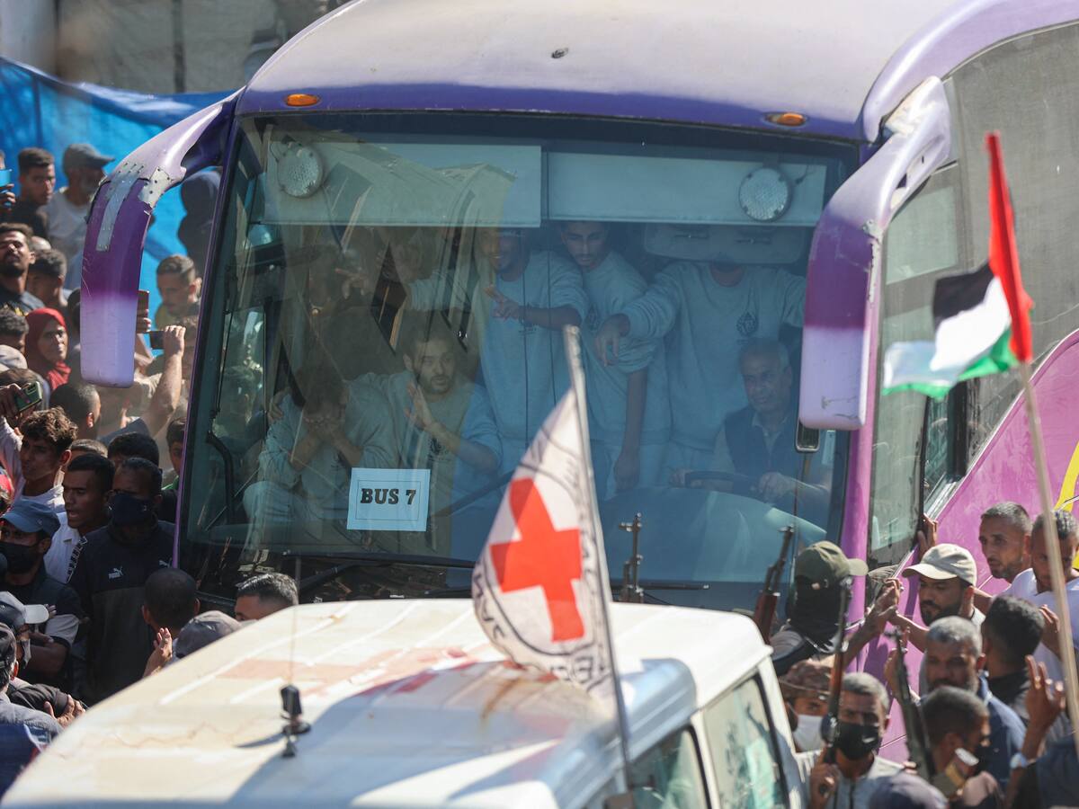 Liberación en Gaza: las imágenes que dejó el intercambio de rehenes entre Israel y Hamás