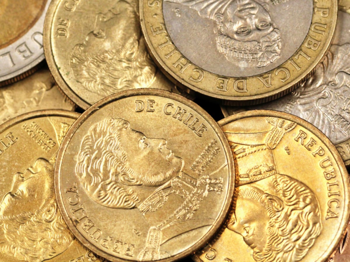 Se puede vender en más de $100 mil: así es la extraña moneda chilena de 10 pesos con error de acuñación
