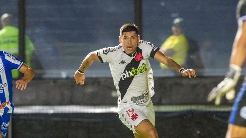 Carlos Palacios suma minutos en valioso triunfo de Vasco de Gama