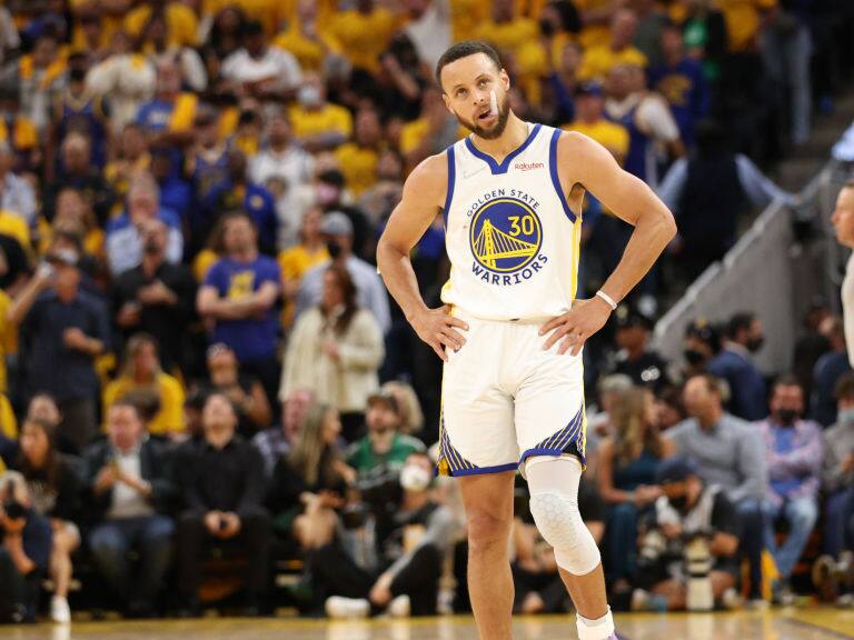NBA: Stephen Curry corta su increíble racha de triples con una mala estadística