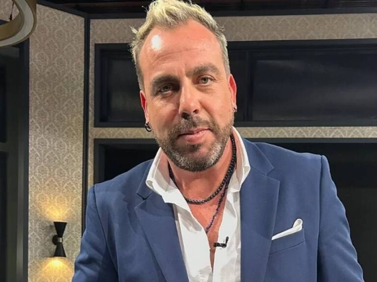 Tras su día de furia: filtran registros de Kaminski junto a su nuevo romance durante una fiesta