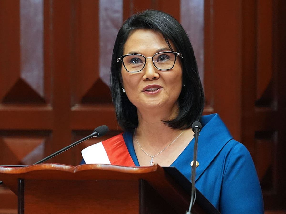 “Los hombrecitos deben venir con el pelo corto”: Keiko Fujimori anuncia nuevas reglas para los colegios de Perú