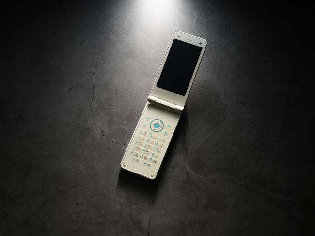 Estas son las ventajas (que pocos conocen) de tener un “teléfono básico” en la actualidad