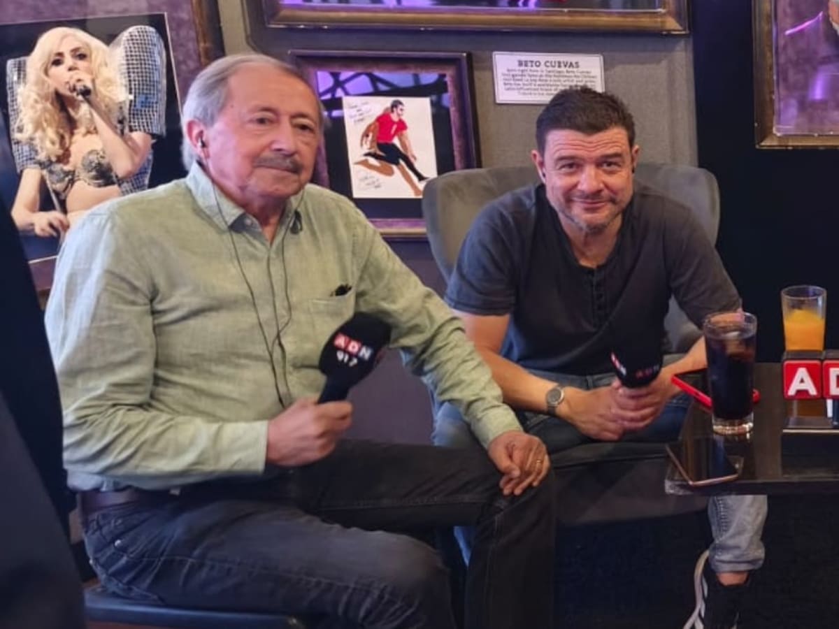 “Los clubes chilenos venden jugadores con fallas de fábrica”: la dura crítica de Leonardo Véliz al fútbol formativo