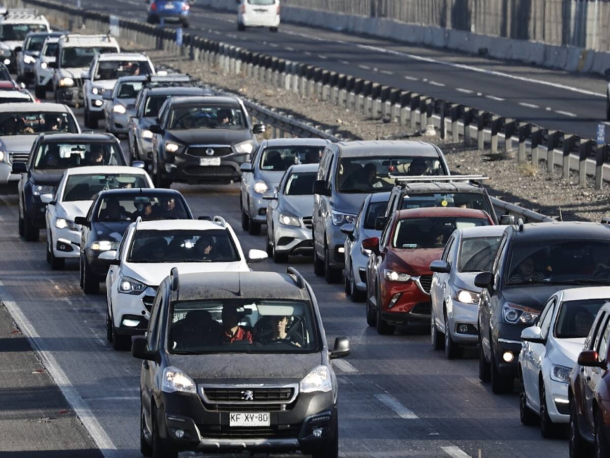 Colisión de camiones en Renca genera corte total en Autopista Central