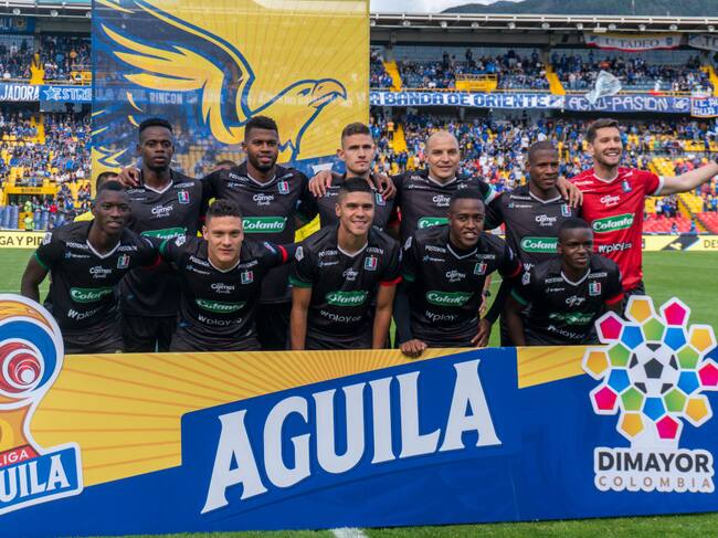La oncena de Once Caldas antes de un encuentro del torneo de fútbol de la Liga Dimayor de Colombia.