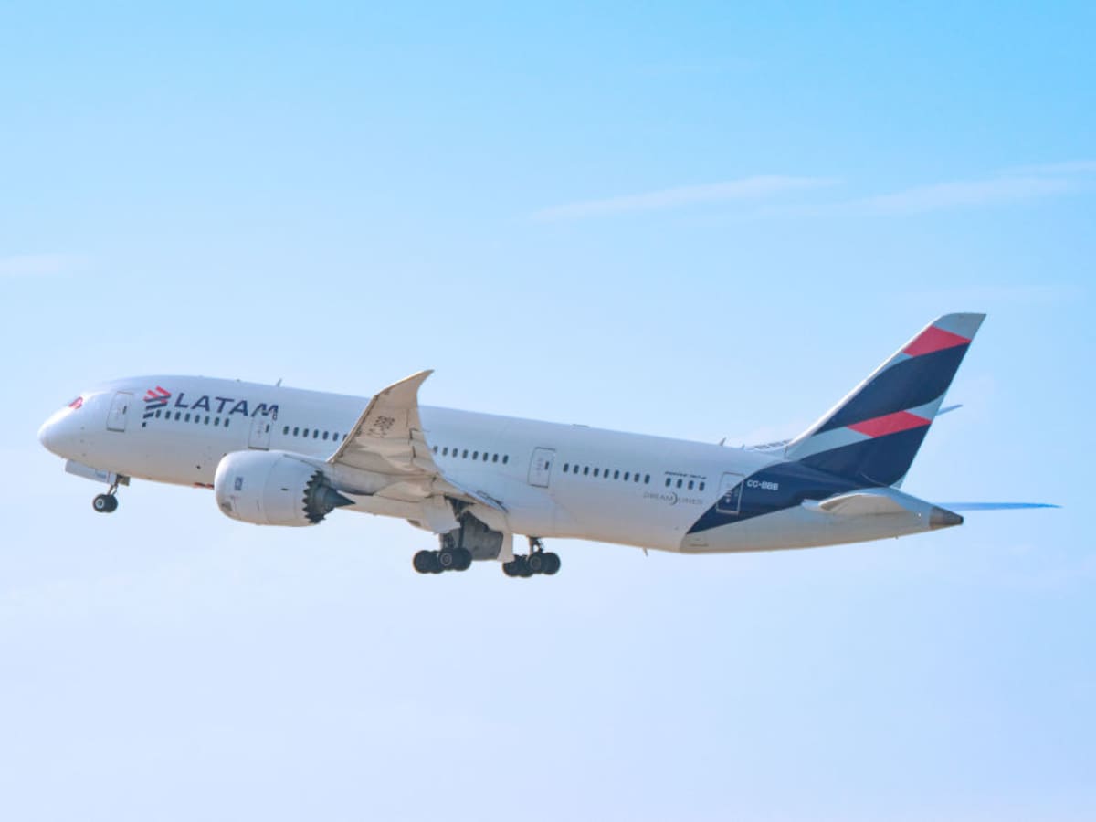 DGAC enviará representante para investigar vuelo Latam Sydney-Auckland-Santiago que dejó pasajeros heridos