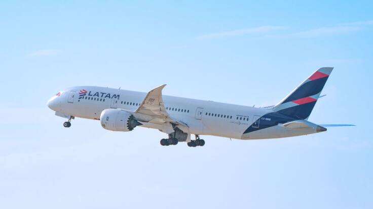 DGAC enviará representante para investigar vuelo Latam Sydney-Auckland-Santiago que dejó pasajeros heridos