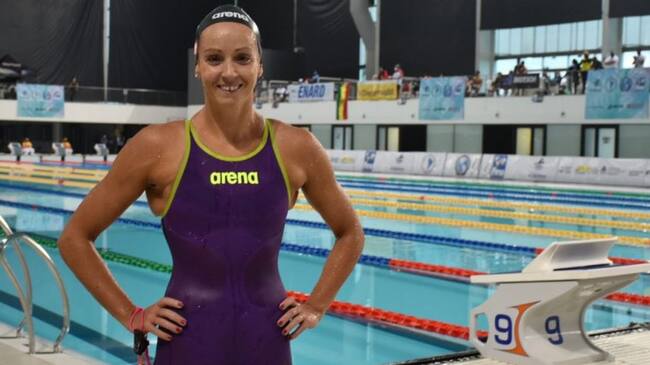 Kristel Köbrich no piensa en el retiro y ganó oro en el Nacional de Natación de Argentina