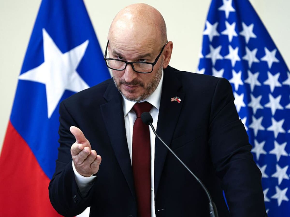 Embajador de EE.UU. arremete contra ministros tras críticas por aranceles: “No creo que hayan leído el TLC”