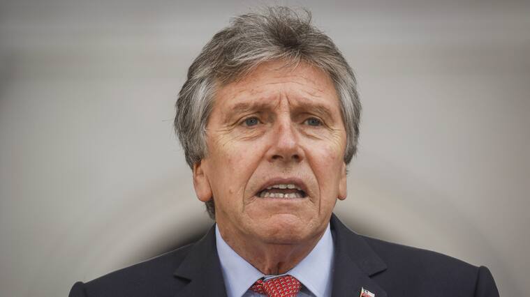 Alberto Espina sufrió ACV