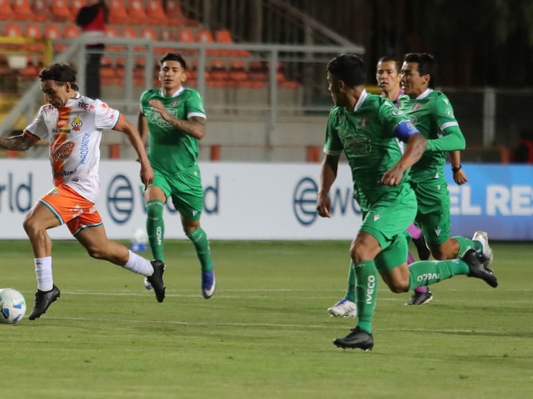 El Cobresal-Audax Italiano no es el partido oficial que más tarde ha terminado en Chile: el récord data de hace más de 70 años