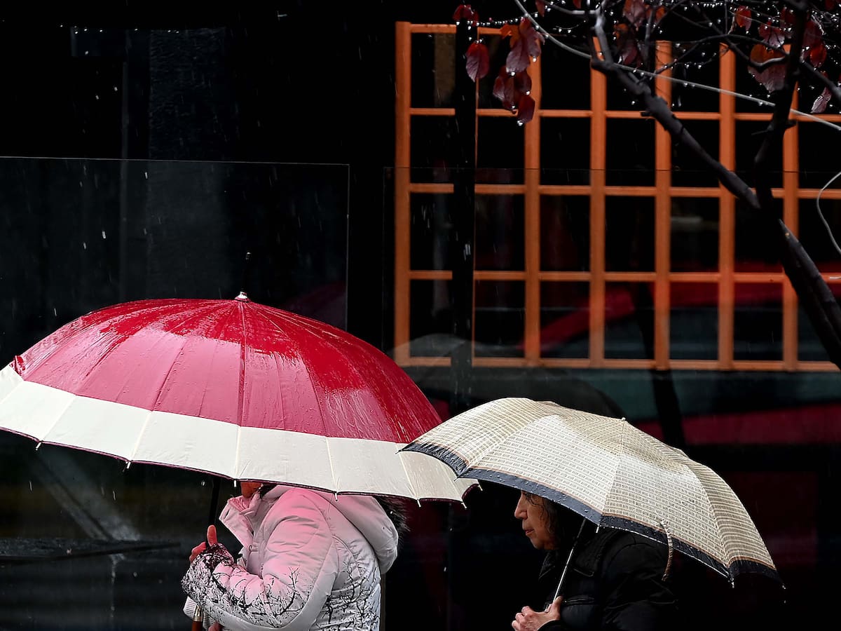 ¿Vuelve la lluvia a Santiago? Este es el “día clave” en que habría precipitaciones en la capital