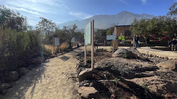 Con un mirador, senderos y ciclovía: Conoce este refugio natural de la región Metropolitana