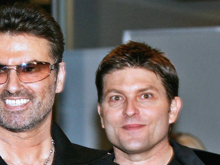 Exnovio de George Michael le está pidiendo millonaria mesada a los herederos del artista