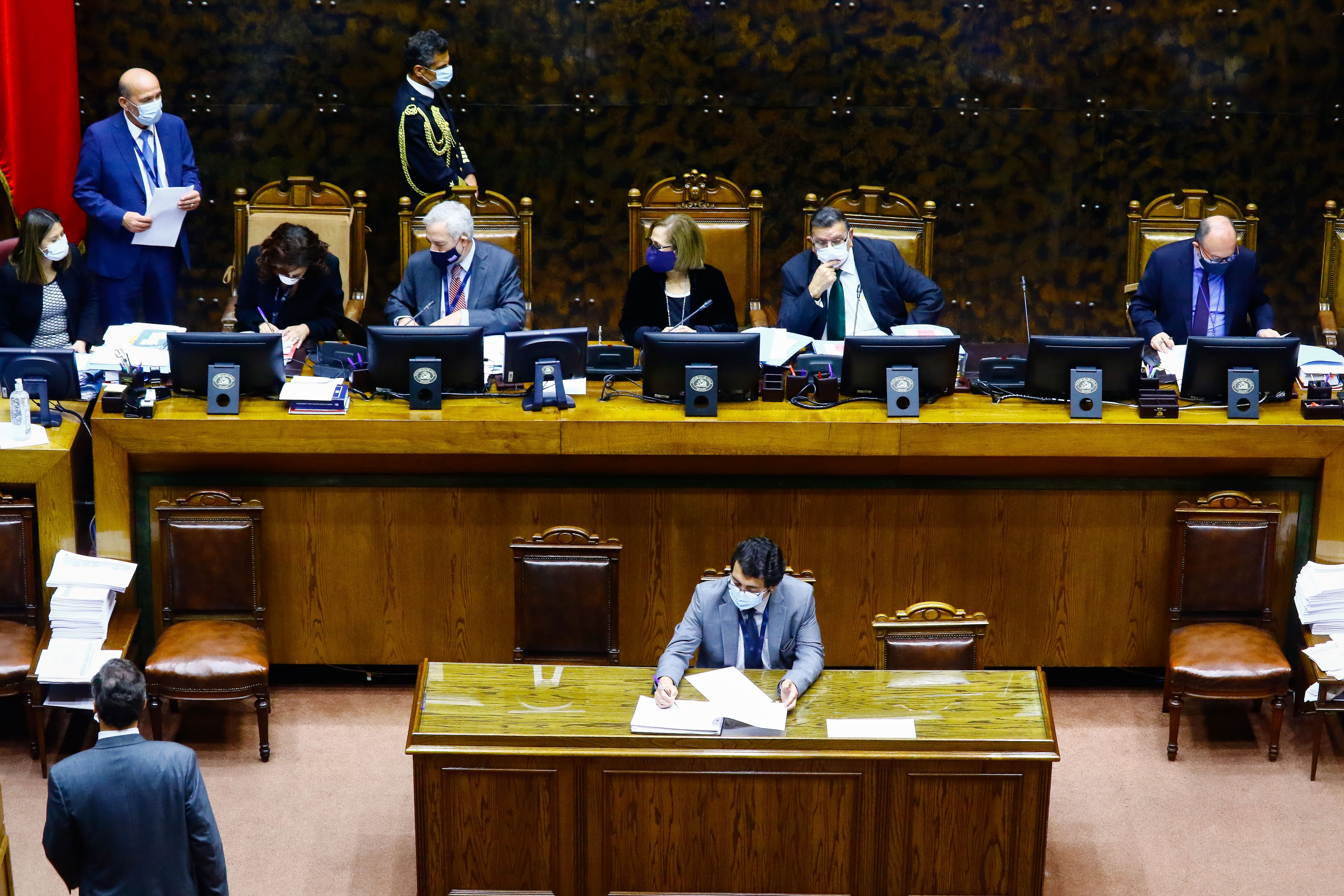 13 DE MAYO DE 2020/VALPARAISOVista de la testera, durante la sesion especial del Senado, en donde se revisa el veto presidencial al ingreso familiar de emergencia.
FOTO: LEONARDO RUBILAR CHANDIA/AGENCIAUNO