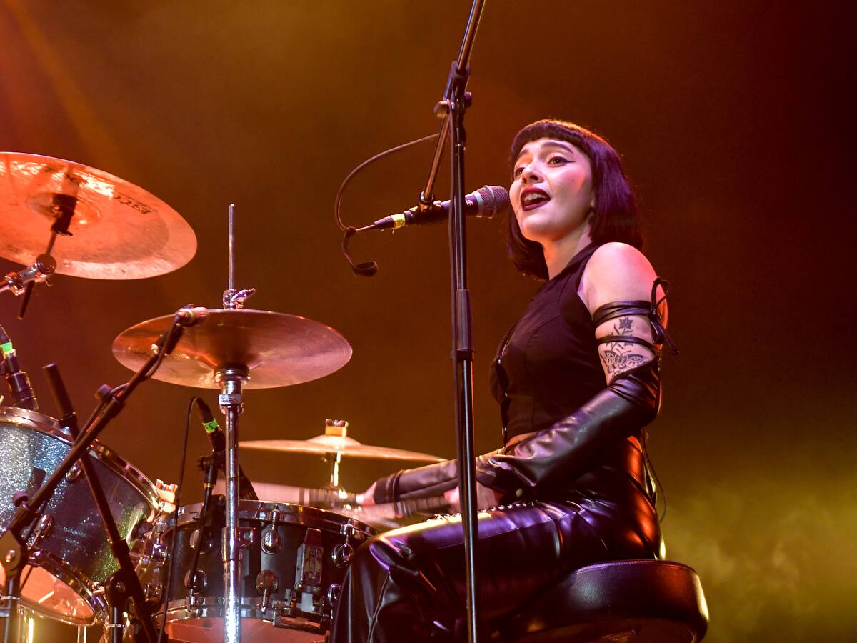 Festival de Viña 2024: quién es Cancamusa, baterista que toca con la banda en el certamen