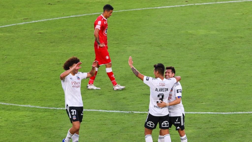 31 DE ENERO DE 2021/SANTIAGOJugadores de Colo Colo celebran, durante el partido valido por vigsima sexta fecha del Campeonato Nacional AFP PlanVital 2020, entre Colo Colo y Unin La Calera, disputado en el Estadio Monumental.
FOTO: SEBASTIAN ORIA/AGENCIAUNO