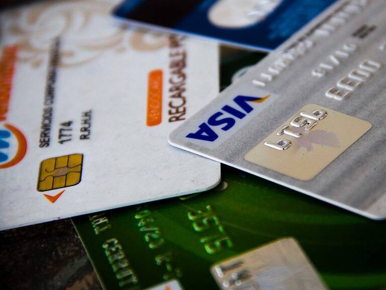 Tasa de fraudes con tarjetas subió 43,6% en 2019