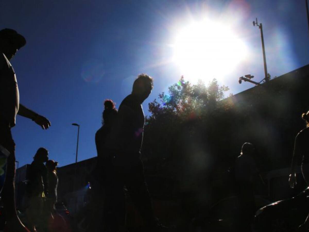 Sigue el calor: revisa el pronóstico para hoy viernes 24 de noviembre en Santiago