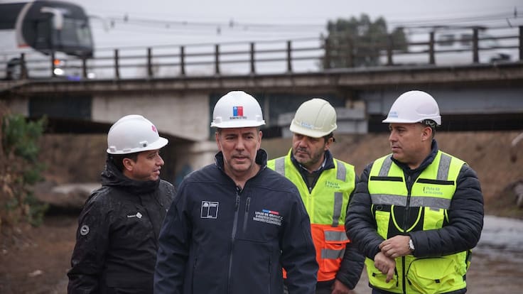 Biministro De Grange fija prioridad durante sistema frontal: “Estoy concentrado en recuperar la vialidad”