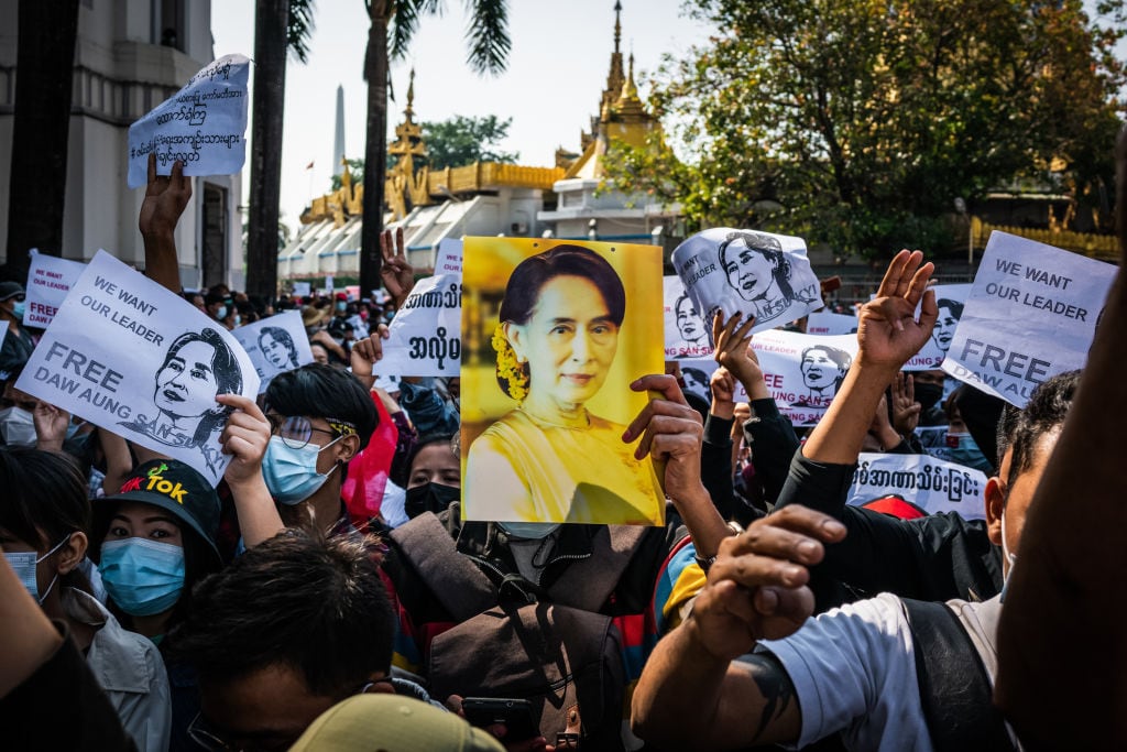 Manifestación a favor de la libertad de Aung San Suu Kyi en Rangún