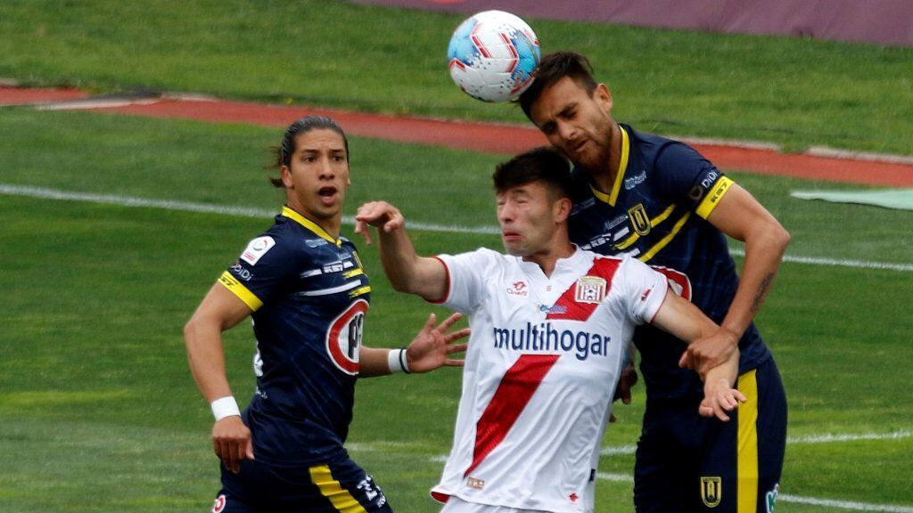 18 DE NOVIEMBRE DE 2020/CURICÓ. Durante el partido válido por la décimo novena fecha del campeonato AFP Planvital, entre Curicó Unido y la Universidad de Concepción, disputado en el Estadio Bicentenario La Granja. FOTO: GABRIEL SILVA/AGENCIA UNO