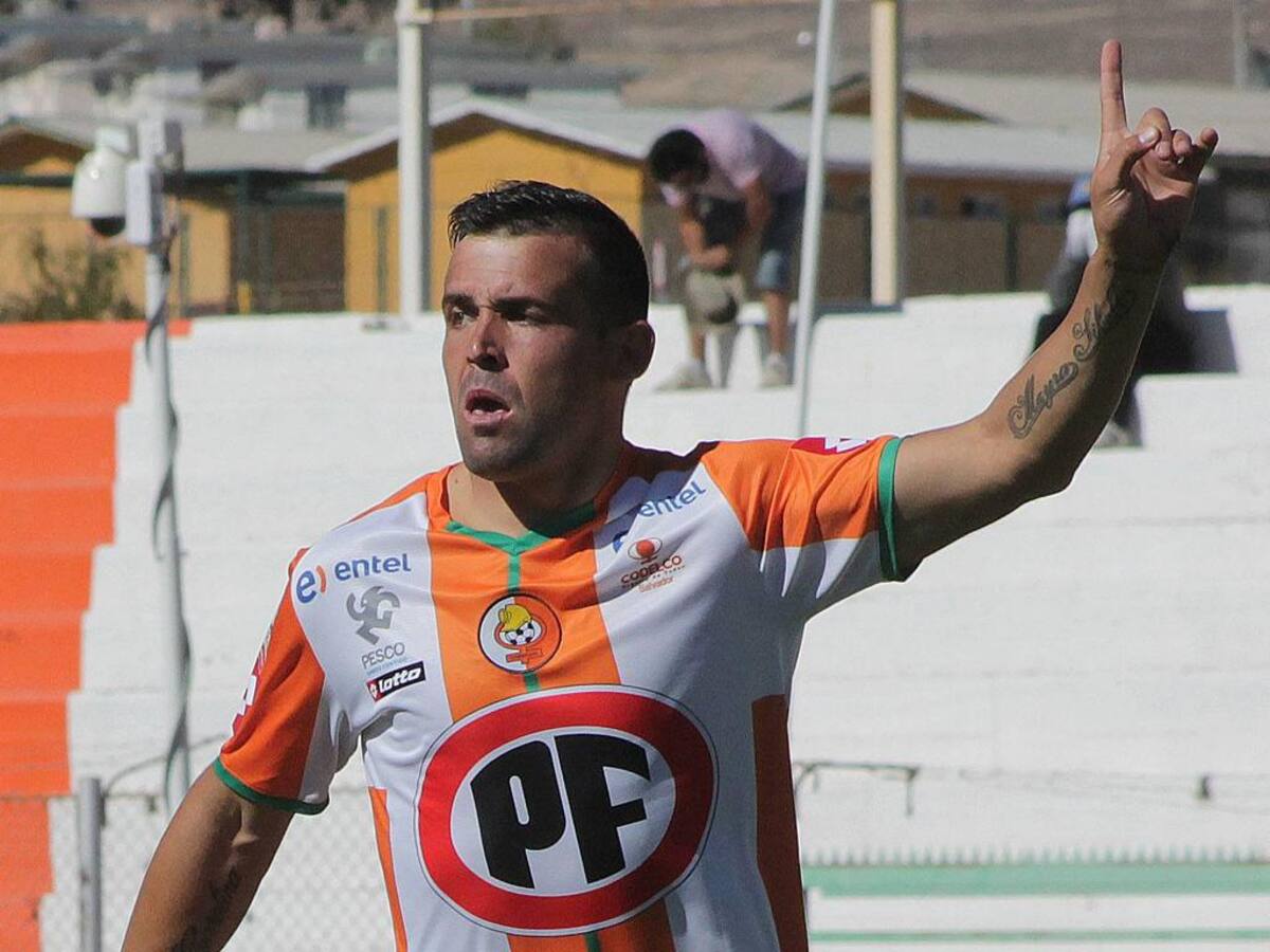 Matías Donoso lamentó el empate en El Cobre: «»El próximo fin de semana será crucial, tanto para la U como para nosotros»
