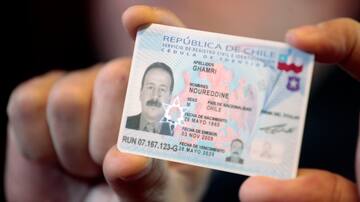 ¿Por qué generalmente no se puede sonreír en el carnet o pasaporte? Esta es la explicación