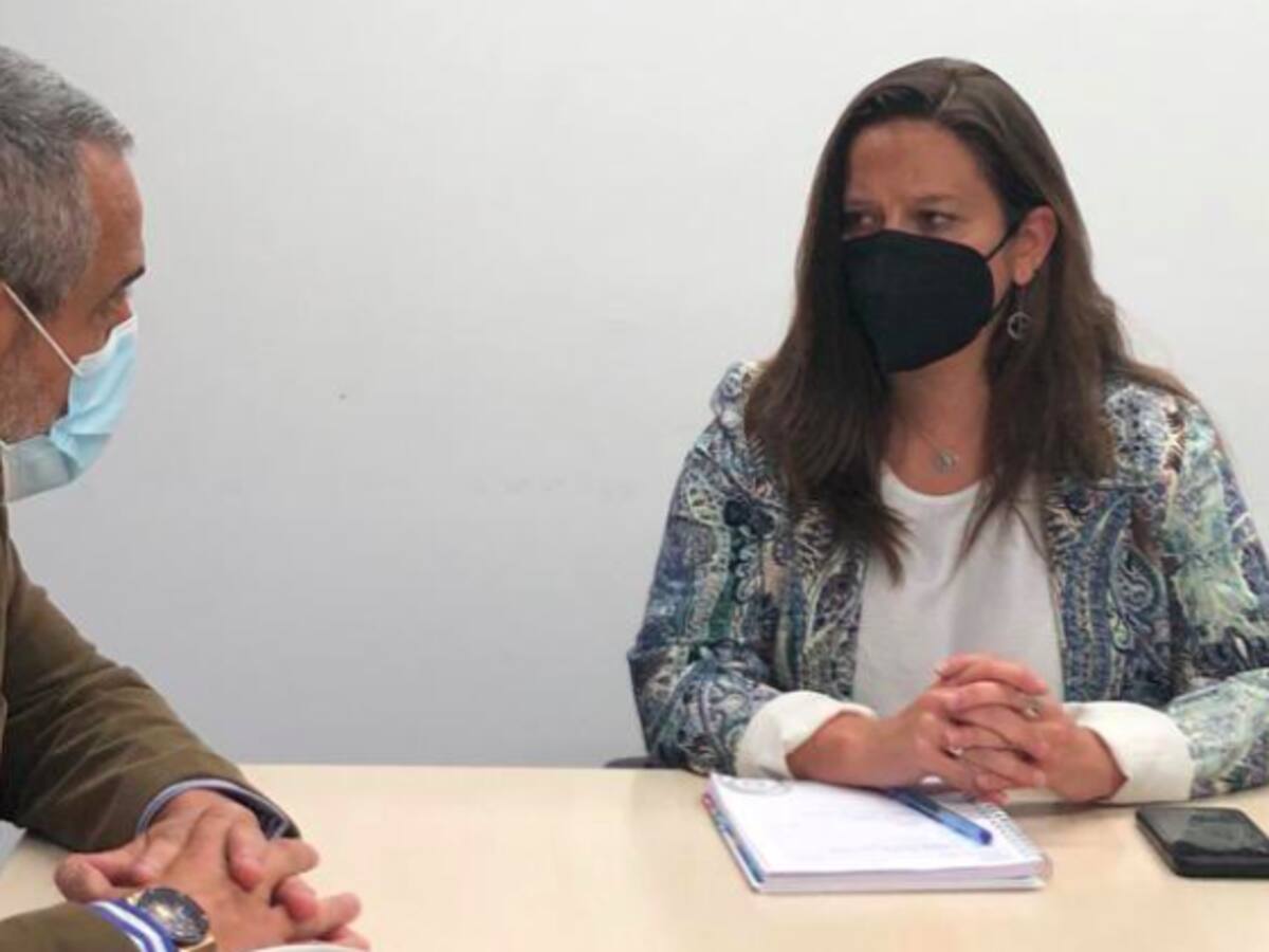 Ministra Alexandra Benado se reune con Pablo Milad para evaluar medidas contra la violencia en los estadios