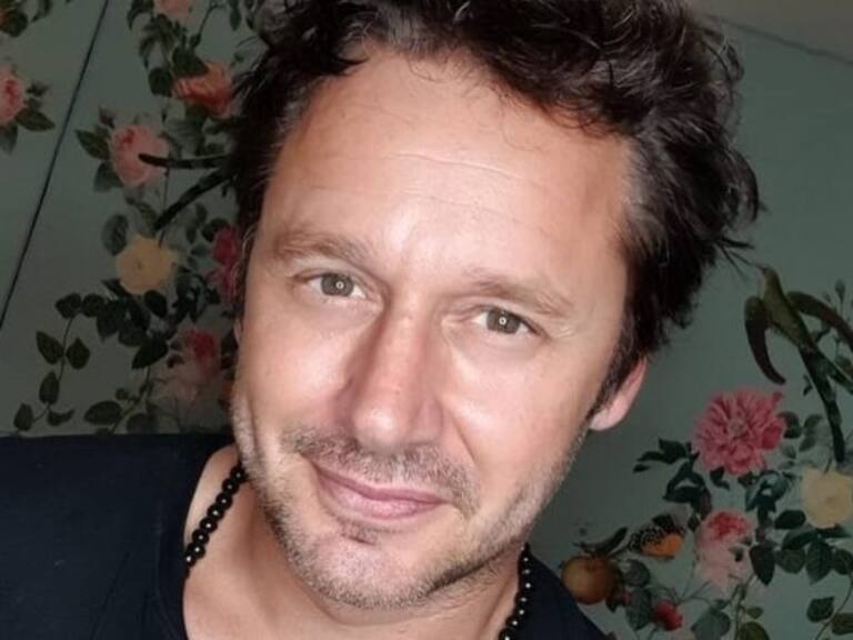 Captan nuevamente a Benjamín Vicuña con su nueva pareja, Eli Sulichin