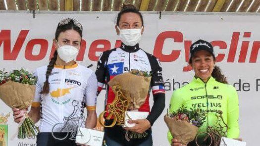 La ciclista Aranza Villalón se impuso en el Women Cycling Pro Costa de Almería