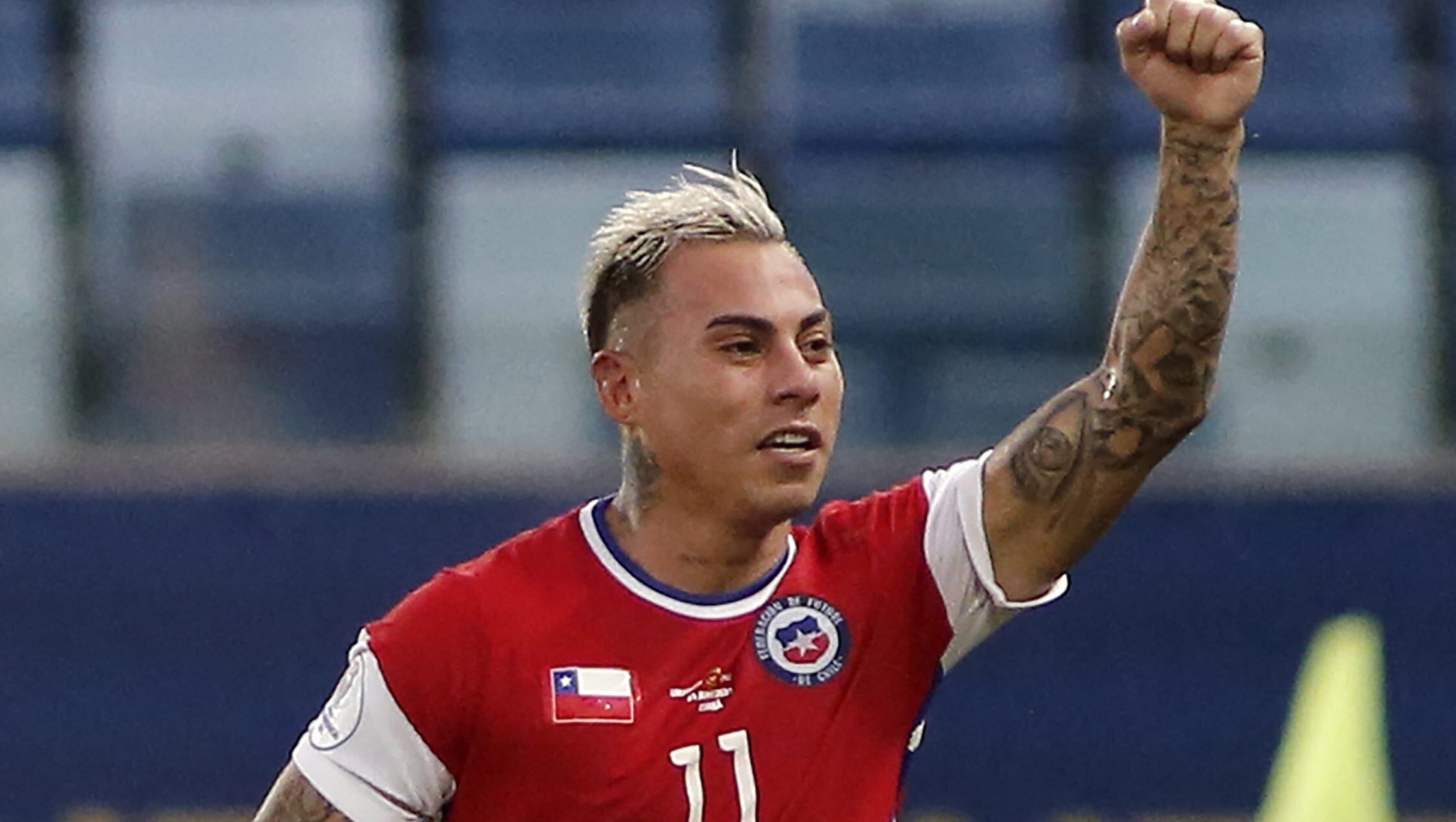 Chile's Eduardo Vargas celebrates after scoring against Uruguay during their Conmebol Copa America 2021 football tournament group phase match at the Pantanal Arena in Cuiaba, Brazil, on June 21, 2021. (Photo by SILVIO AVILA / AFP) (Photo by SILVIO AVILA/AFP via Getty Images)