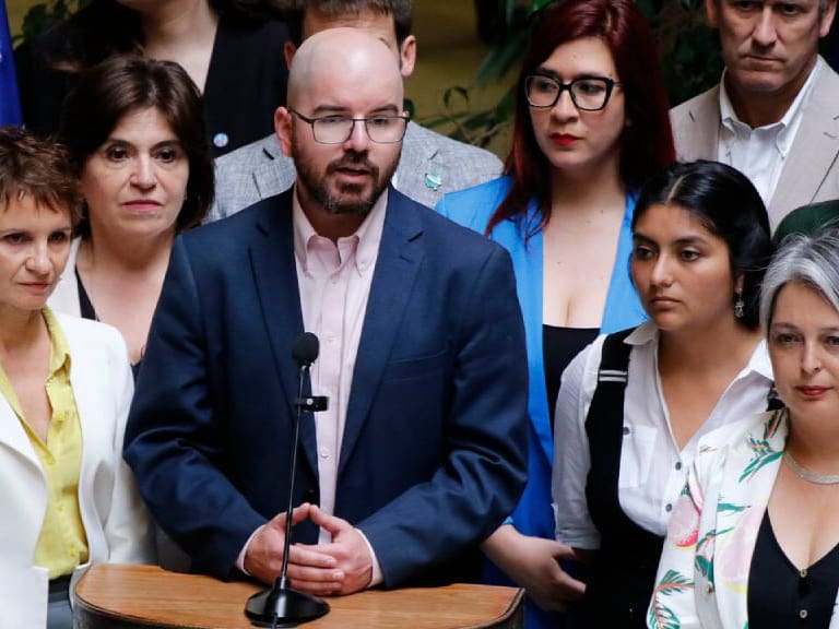 Acusación constitucional: Jackson agradece a los diputados y asegura que «recojo con humildad las críticas»