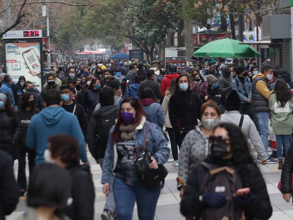 Tercera caída: Nueva disminución en cantidad de solicitudes de permisos temporales registró Carabineros