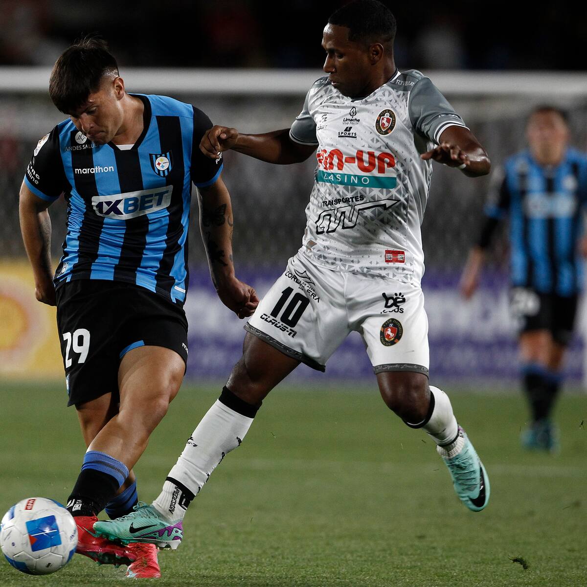 Huachipato renace sobre el final ante Limache y en los penales se queda con la primera Copa Chile de su historia
