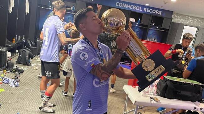 Matías Fernández se ilusiona con La Roja tras ganar la Recopa Sudamericana: "Estoy dispuesto y quiero estar"