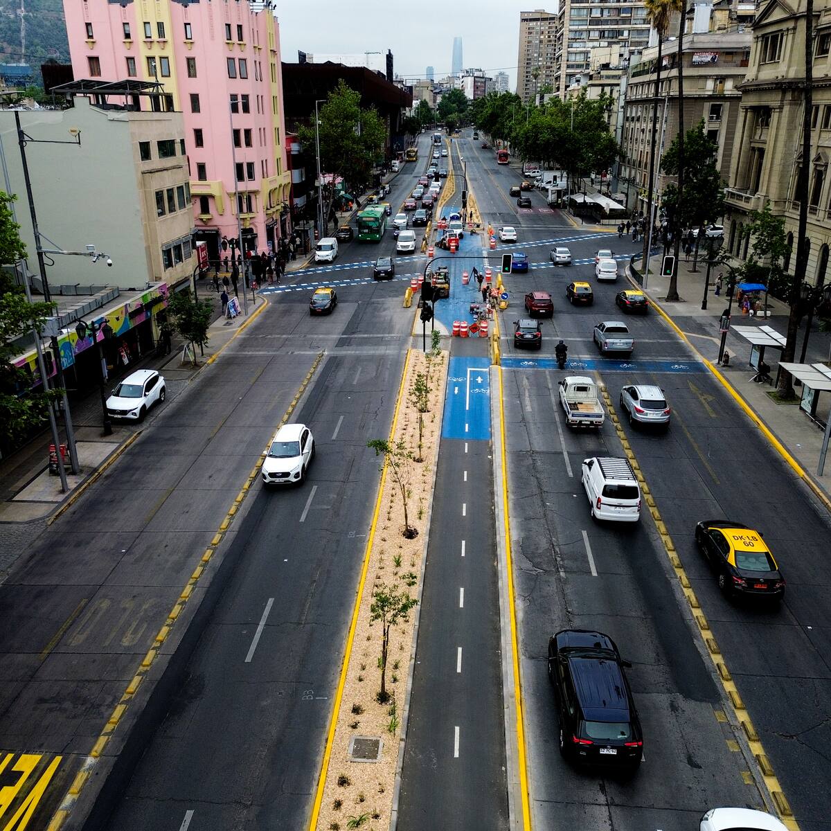 Minvu anuncia recortes y apunta a obras de ciclovía en proyecto Nueva Alameda: “No tenemos prioridad para hacerlas”