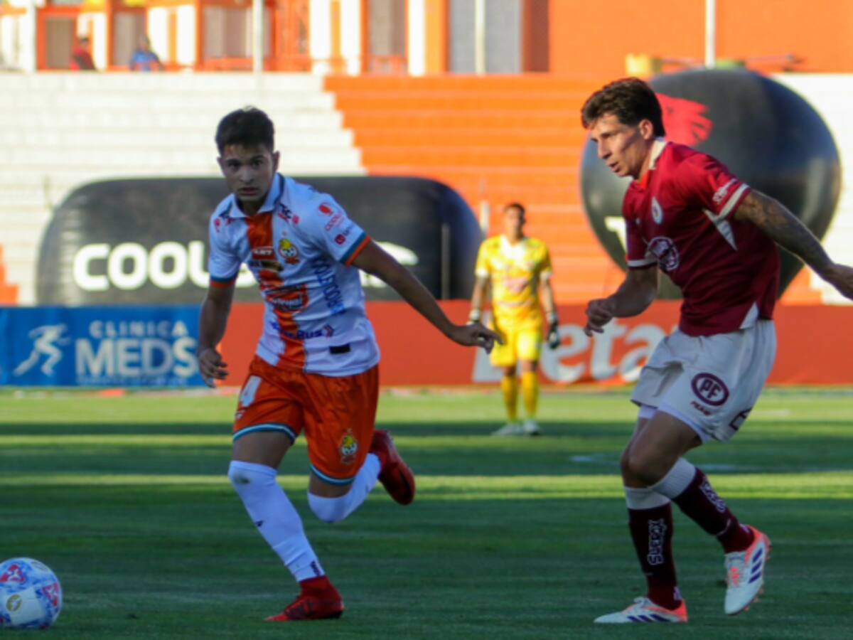 Deportes La Serena sorprende a Cobresal en El Salvador para conseguir su primer triunfo en la Liga de Primera