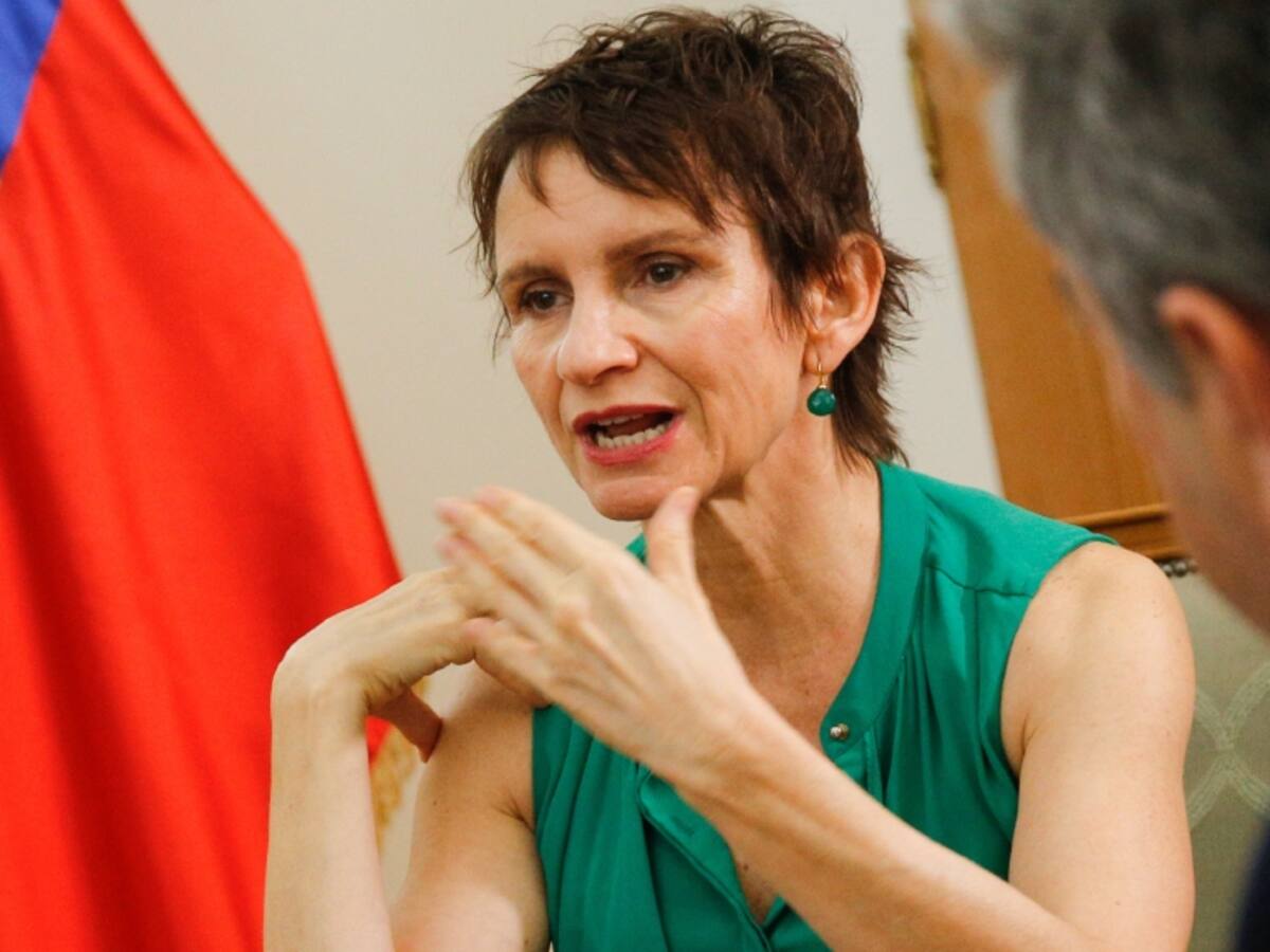 Ministra Tohá y procedimiento de Carabineros en San Antonio: «Si fue para tratar de evitar el atropellamiento, se aplicaría la ley Naín-Retamal»