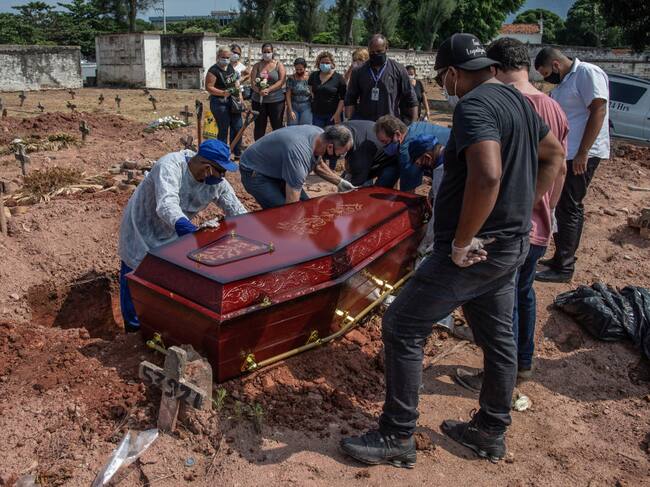 Funeral de una víctima del Covid-19 en Río de Janeiro