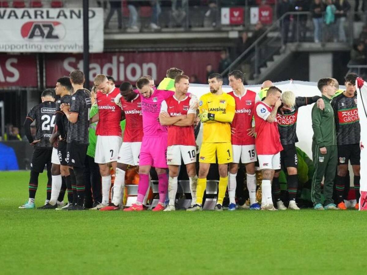 Situación más que compleja: Jugador neerlandés colapsó y fue resucitado en pleno partido