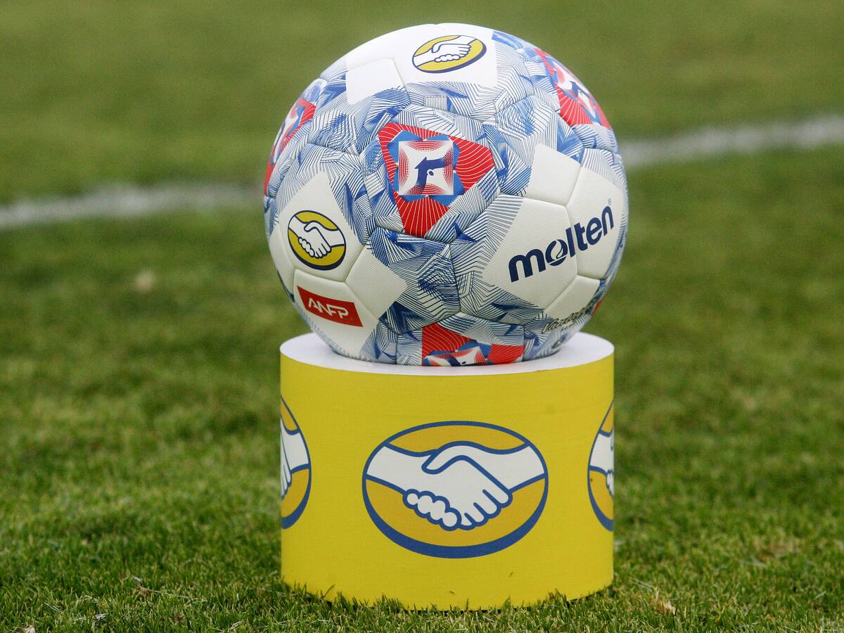 Programación fútbol chileno: ¿Qué partidos se juegan hoy, 8 de febrero, y quién transmite?