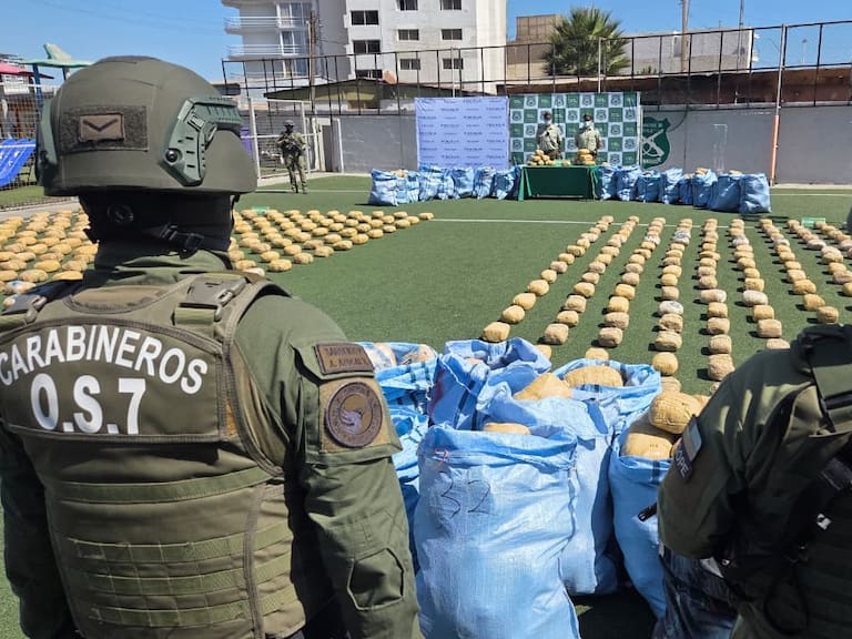Se encontraban ocultos en el desierto: incautan casi dos toneladas de marihuana en Antofagasta