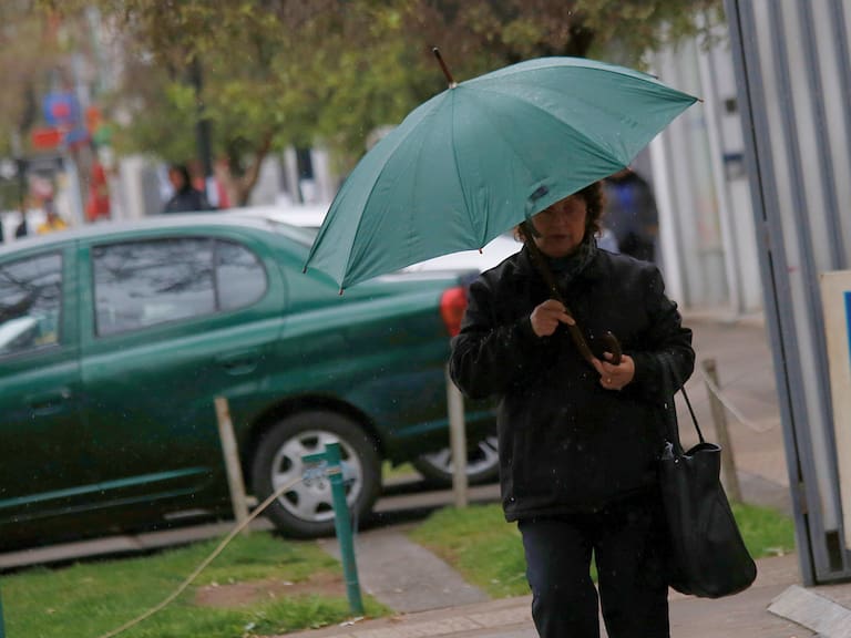 Lluvia y más frío para la Región Metropolitana: meteoróloga de Meteored adelanta pronóstico del tiempo para la semana en la capital
