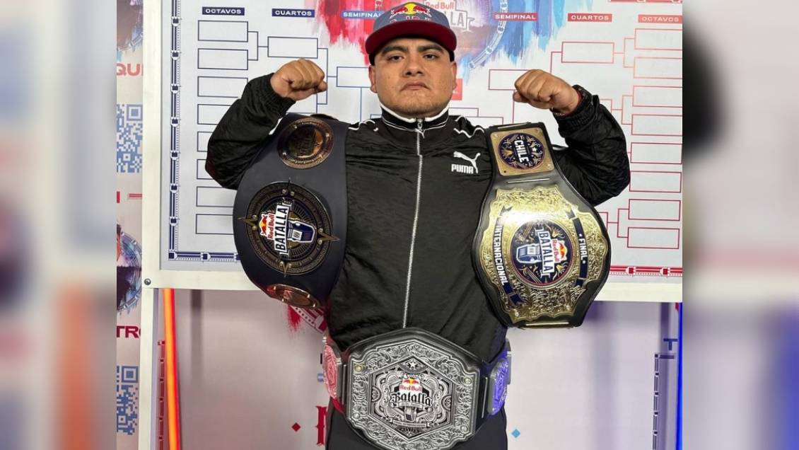 Aczino campeón de la Final Internacional Red Bull Batalla de los Gallos 2022.