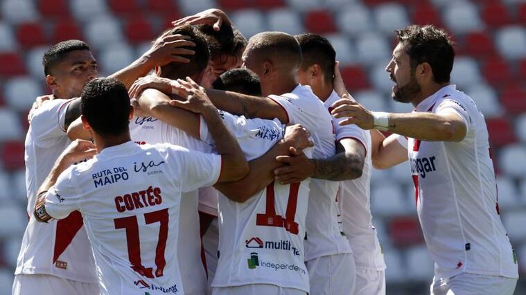 03 DE DICIEMBRE DE 2020/CURICÓJugadores de Curico Unido en festejo de un gol, durante el partido válido por la vigésimo primera fecha del campeonato AFP Planvital, entre Curicó Unido y Audax Italiano, disputado en el Estadio Bicentenario La Granja.
FOTO: GABRIEL SILVA/AGENCIA UNO