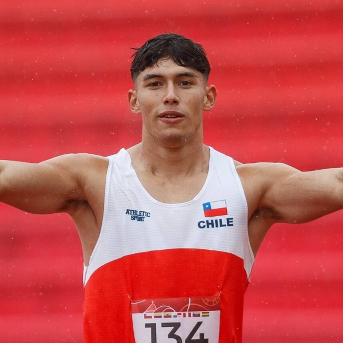 Benjamín Aravena avanzó a semifinales en el Mundial de Atletismo Sub 20 de Lima